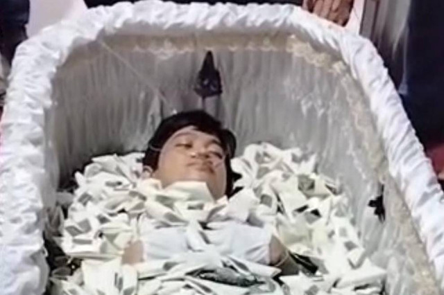 Wen Shi (WS) Urip Saputra, pria yang diklaim hidup kembali setelah meninggal dunia di Bogor. Foto: Dok. Istimewa