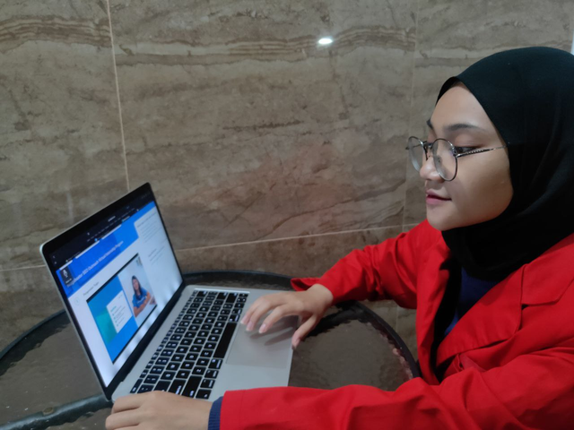 Kegiatan magang virtual oleh Rika Rahmadini salah satu mahasiswa Universitas 17 Agustus 1945 Surabaya (Sumber : Dokumentasi Pribadi)