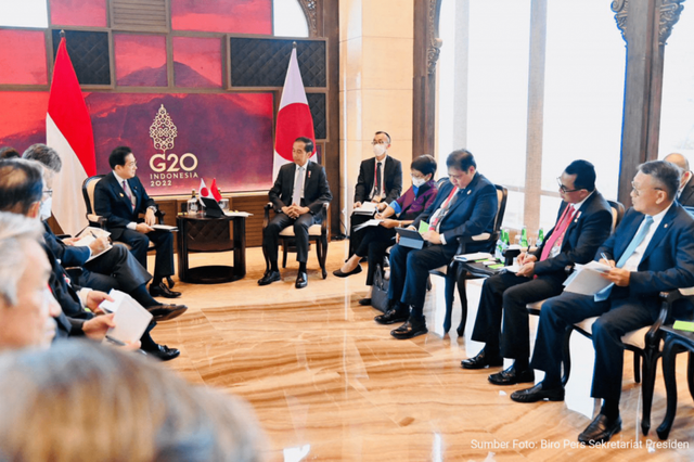 Pertemuan bilateral Presiden Joko Widodo dengan Perdana Menteri (PM) Jepang Fumio Kishida di The Apurva Kempinski Bali, Senin (14/11/2022). Foto: EBTKE Kementerian ESDM