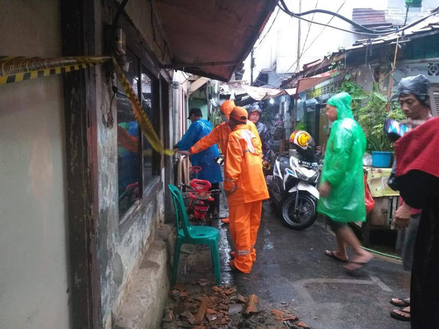 Rumah roboh di Tebet, Jakarta Selatan. Foto: Dok. Istimewa