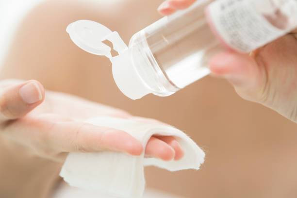 Ilustrasi perbedaan face tonic dan toner (Sumber: Pexels)