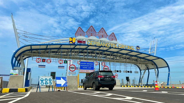 Tol Semarang-Demak Seksi 2 dibuka fungsional mulai hari ini, Jumat (18/11). Foto: Dok. PT PP Semarang Demak