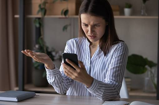 Ilustrasi aplikasi tidak terinstal di HP. Foto: Unsplash.com