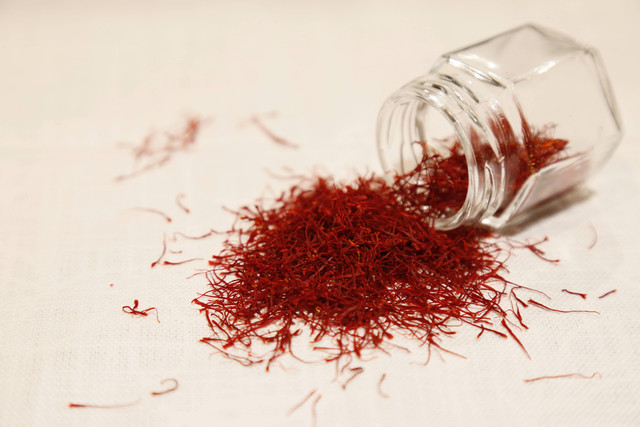 Ilustrasi Cara Membuat Face Mist Saffron. Foto: Unsplash