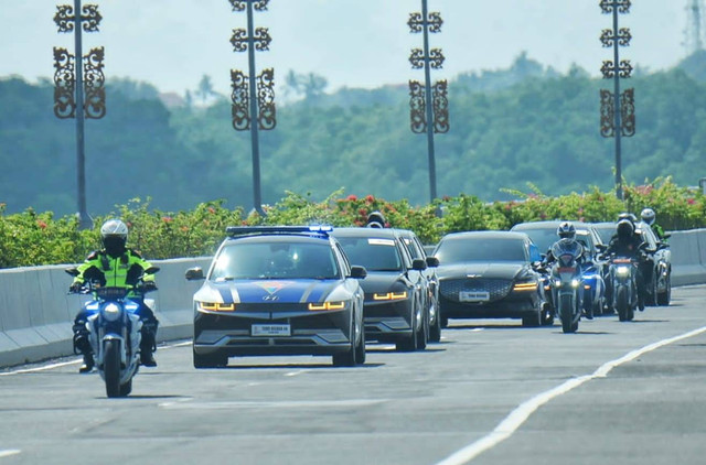 Kepolisian Negara Republik Indonesia (Polri) berhasil melaksanakan pengamanan lalu lintas delegasi KTT G20 berkat kerja sama dengan TNI. Foto: Dok. Istimewa