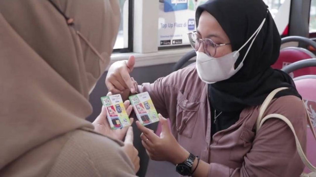 Dokumentasi Pribadi mengenalkan salah satu metode Tap On Bus