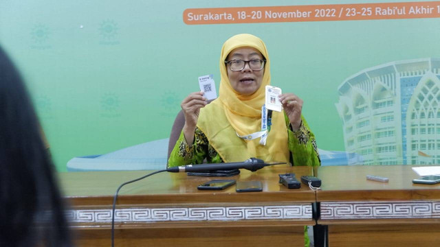 Ketua Umum Pimpinan Pusat 'Aisyiyah periode 2022-2027 Salmah Orbayinah. Foto: Arfiansyah Panji Purnandaru/kumparan