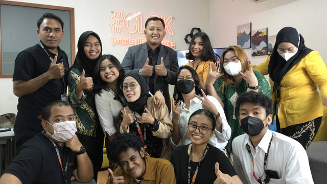 Dokumentasi CLBK (Curhat Lagi Bareng Kencana) Episode 29 "Strategi Jitu Pemasaran: Door to Door vs Digital/Online"