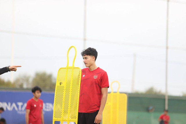 Rafael Struick bersama Timnas U-20 dalam pemusatan latihan di Spanyol.
Foto: Instagram/@rafaelstruick