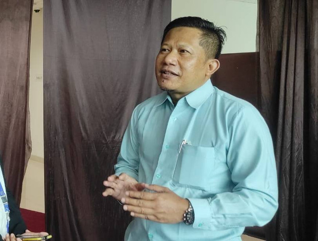 Dekan Fakultas Ekonomika dan Bisnis (FEB), Universitas Negeri Surabaya (UNESA), Dr. Anang Kistyanto, S.Sos., M.Si.