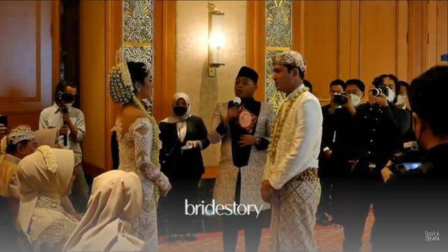 Akad nikah Rendi Jhon dan Glenca Chysara. Foto: YouTube/Glenca Chysara