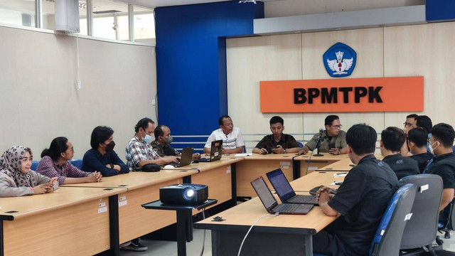 Rapat akbar dengan staf BBGP Sidoarjo. Sumber : Dokumentasi Pribadi