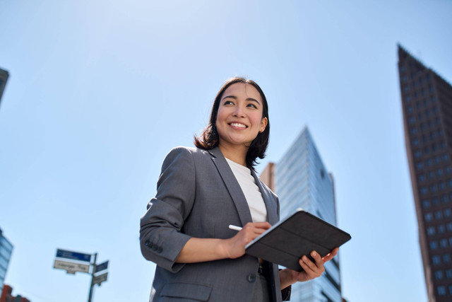 Ilustrasi perempuan karier.
 Foto: Shutterstock