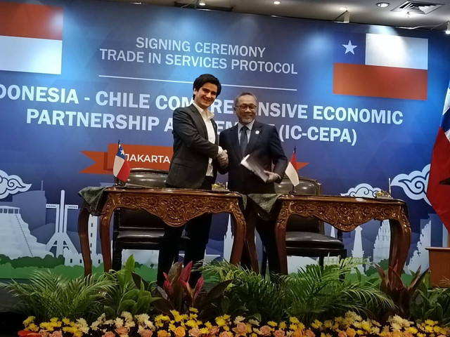 Menteri Perdagangan RI Zulkifli Hasan dan Wakil Menteri Hubungan Ekonomi Internasional Chile, Jose Miguel Ahumada. Foto: Akbar Maulana/kumparan
