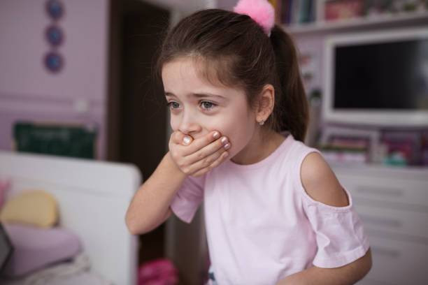 llustrasi anak demam dan muntah (Sumber: Pexels)
