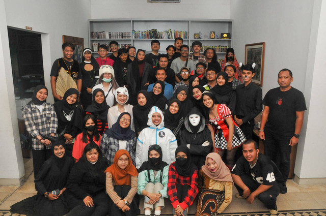 Foto keseruan acara Hallo-Win Party Harian Disway (Alfiyanto Indra Jayadi)