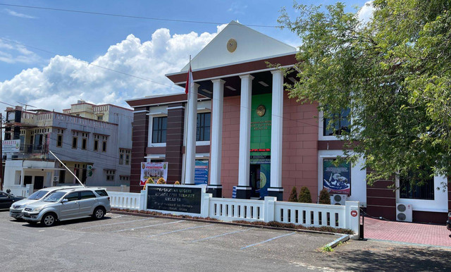 Kantor Pengadilan Negeri Ternate. Foto: Samsul/cermat