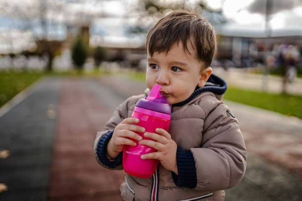 Ilustrasi botol minum anak yang aman digunakan (Sumber: Pexels)