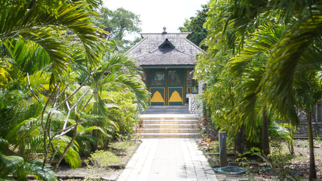 Makam Astana Oetara. Sumber: dokumentasi Muhammad Alif