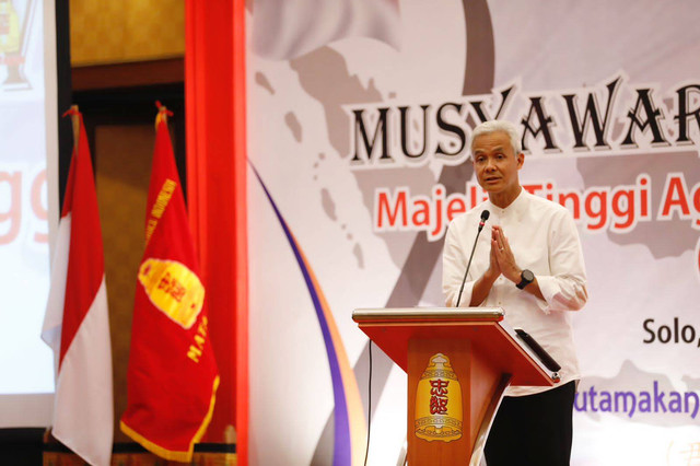 Gubernur Jawa Tengah Ganjar Pranowo yang membuka Musyawarah Nasional Majelis Tinggi Agama Konghucu Indonesia (Matakin) ke-19 di Hotel Novotel, Kota Solo. Foto: Dok. Istimewa