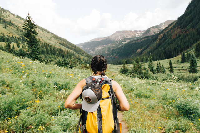 Kata-kata Petualang sebagai Inspirasi Pencinta Alam, foto: Unsplash/Holly Mandarich