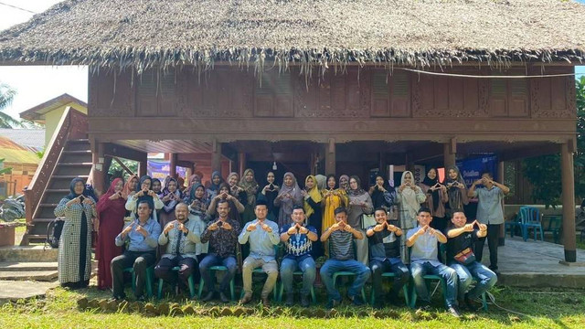 Peserta pelatihan dalam membangun desa wisata di Aceh.  