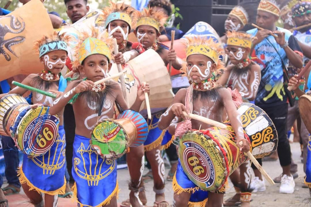 Salah satu peserta Festival Suling Tambur ke 5 di Waisai ibukota kabupaten Raja Ampat. Foto ist.