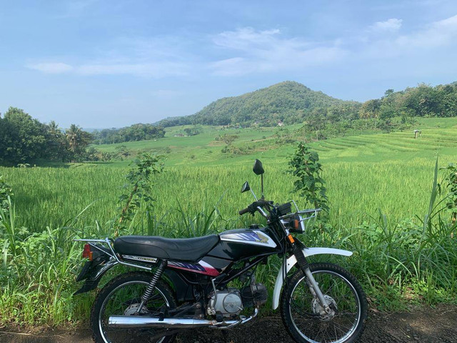 Foto motor klasik yang digunakan anak muda (Minggu (27/11/2022)) Sumber: dokumen pribadi