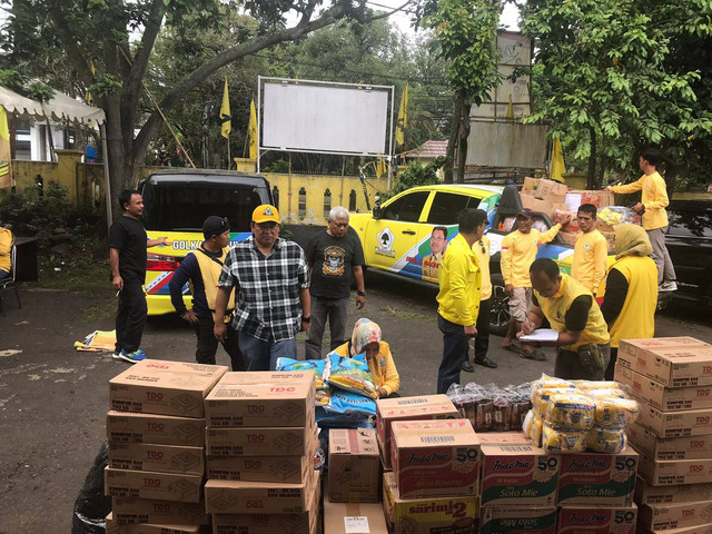 Bencana gempa bumi Cianjur beberapa waktu lalu telah mengundang kepedulian dari berbagai pihak di luar Cianjur. Salah satunya dari DPD Partai Golkar Kota Tangerang Provinsi Banten. Foto: Istimewa