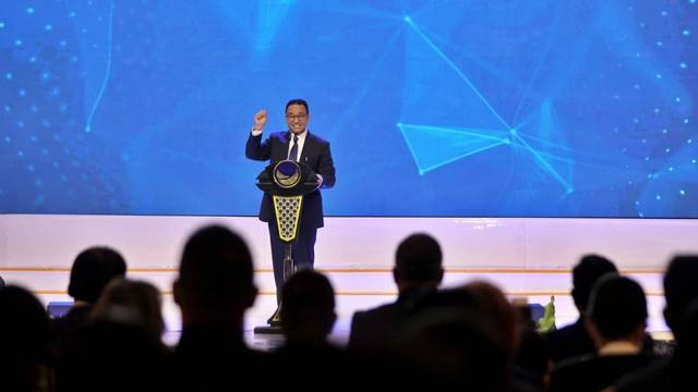 Bakal calon presiden dari Partai NasDem Anies Baswedan menyampaikan sambutan dalam Puncak Perayaan HUT ke-11 NasDem di Jakarta Convention Center (JCC), Jakarta, Jumat (11/11/2022). Foto: Iqbal Firdaus/kumparan