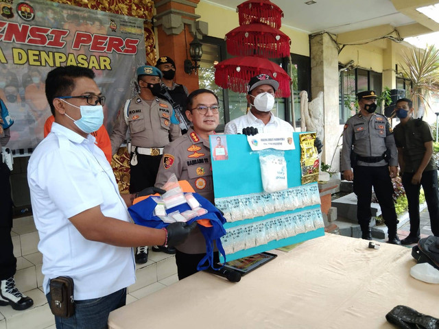 Siapkan 2 Ribu Pil Ekstasi untuk Tahun Baru, Pria di Bali Dicokok Polisi