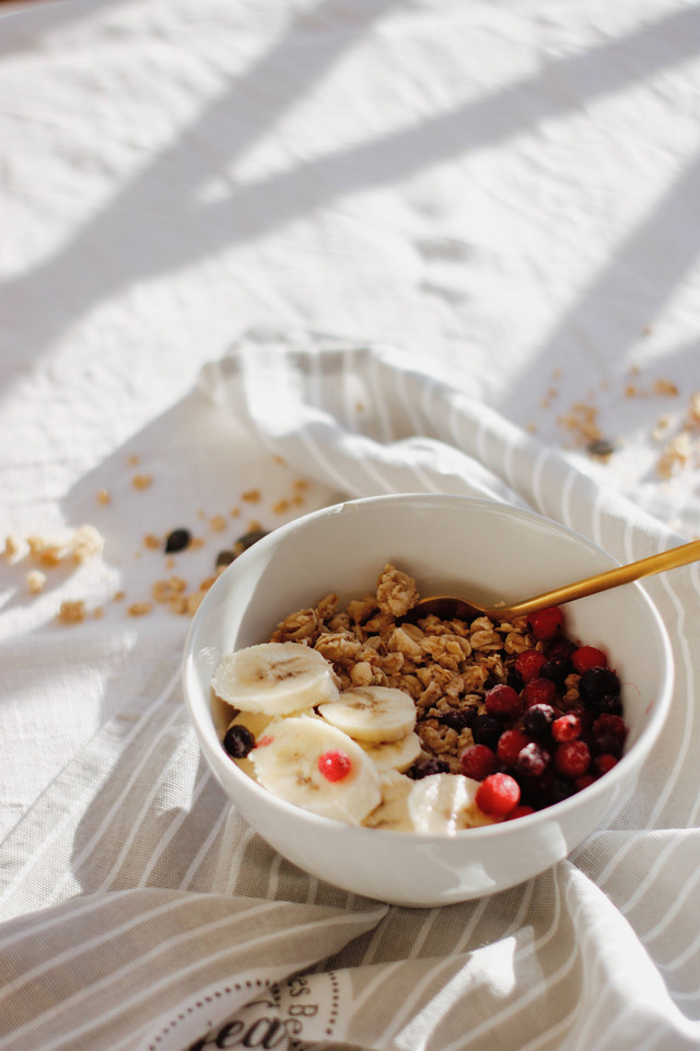 Ilustrasi Oatmeal untuk Diet. Foto: Unsplash