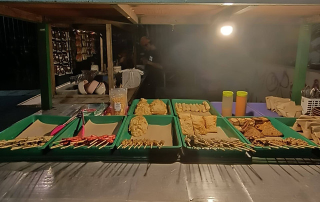 Potret usaha Warung Angkringan Custom (Dokumentasi Pribadi)