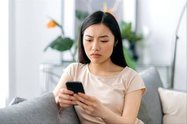 Ilustrasi mengatur nomor pusat pesan Telkomsel. Foto: Unsplash