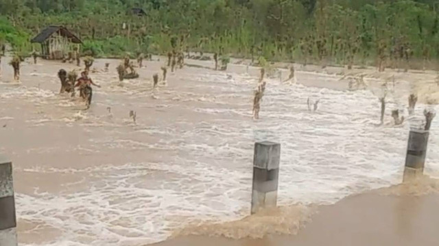 Banjir di Gunungkidul usai hujan deras melanda. Foto: 