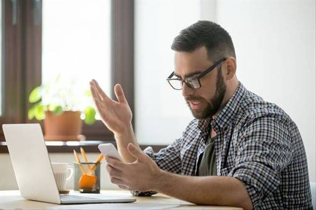 Cara mengatasi pulsa tersedot Indosat. Foto: Unsplash. 