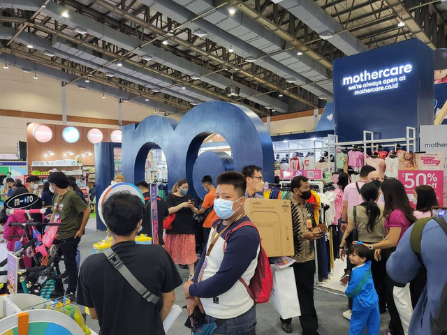 Keseruan hari pertama Indonesian Maternity, Baby, & Expo (IMBEX) 2022 di Jakarta Convention Center.  Foto: Nabilla Fatiara/kumparan