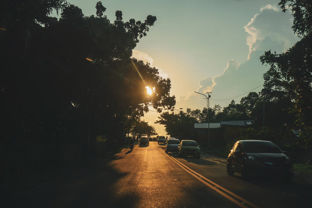 Ilustrasi Kata-Kata Selamat Sore. Foto: Unsplash/Fawwaz Ali.