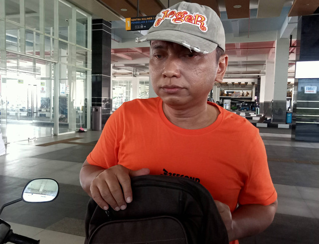 Atung Yunarto, guru tunanetra. Foto: Masruroh/Basra