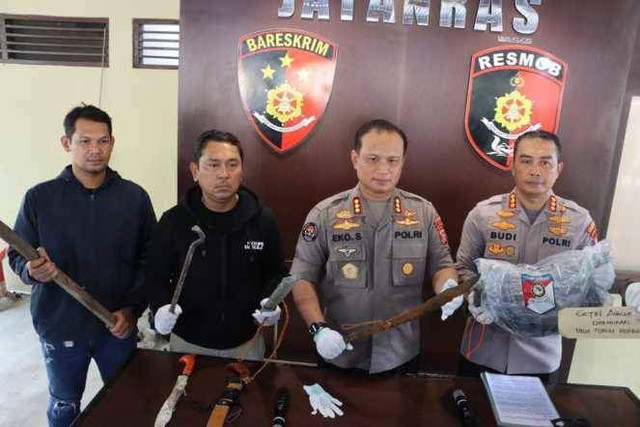Konferensi pers kasus pembunuhan polisi di Palangka Raya.