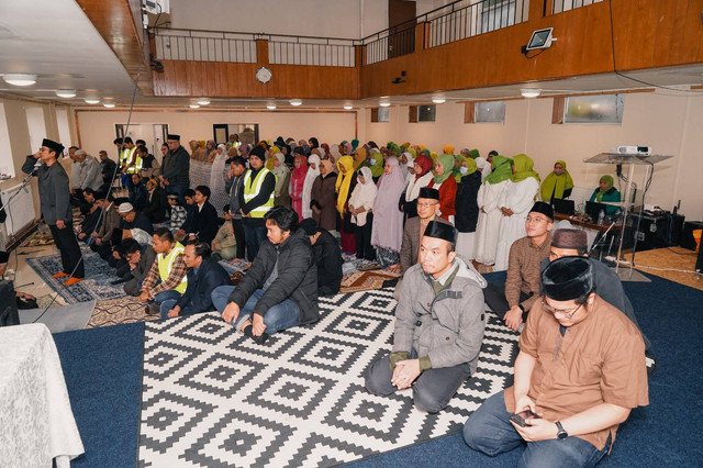 Masjid pertama Indonesia di tanah Inggris Raya. Foto: IIC (Indonesian Islamic Centre)