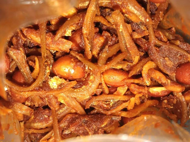 Sambal teri makanan khas rumahan