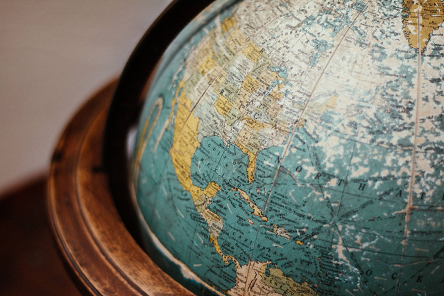 Ilustrasi Benua Eropa dan benua Asia Keduanya Disatukan Oleh. (Foto: Adolfo Felix | Unsplash.com)