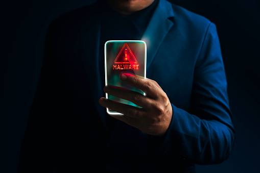Ilustrasi malware di HP yang membawa virus. Foto: Unsplash.com