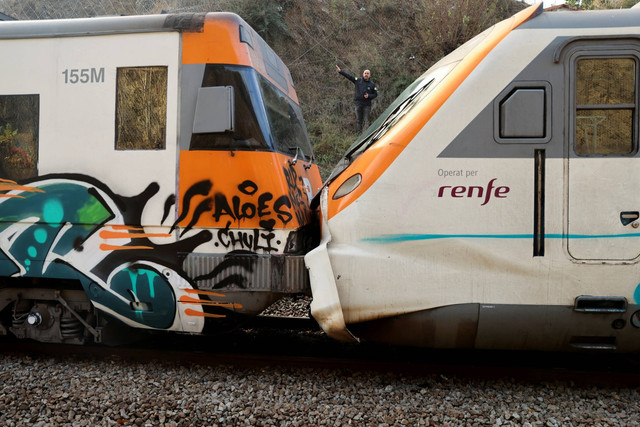 Ilustrasi tabrakan kereta di Spanyol. Foto: Nacho Doce/REUTERS