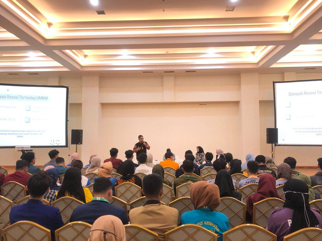 Kelas Konsultasi Kewirausahaan TDA Surabaya di UPN Veteran Surabaya. dok
