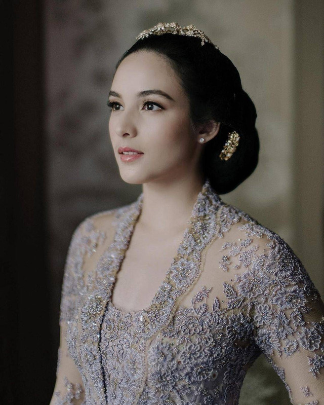 Momen Siraman Chelsea Islan. Foto: @iluminen @indrakantawibawa @thebridestory