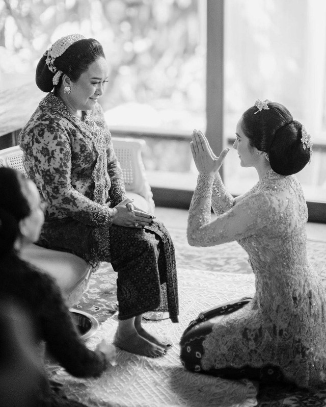 Momen Siraman Chelsea Islan. Foto: dok. #ilmnindra @indrakantawibawa