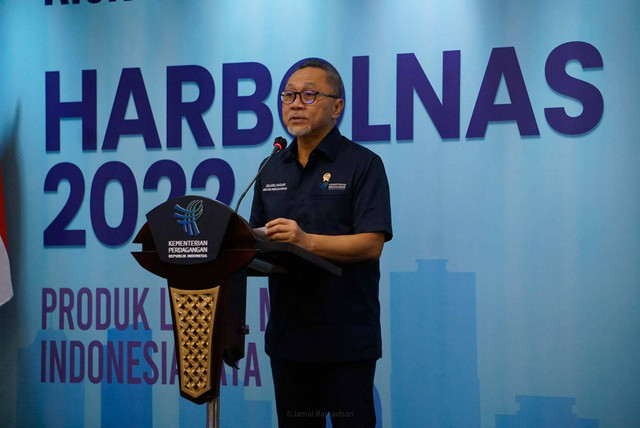Menteri Perdagangan Zulkifli Hasan menyampaikan keynote speech pada kick-off Harbolnas 2022 di Kantor Kementerian Perdagangan, Jakarta, Kamis (8/12/2022). Foto: Jamal Ramadhan/kumparan