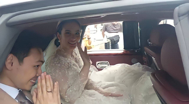 Chelsea Islan resmi menikah dengan Rob Clinton. Foto: Alexander Vito/kumparan